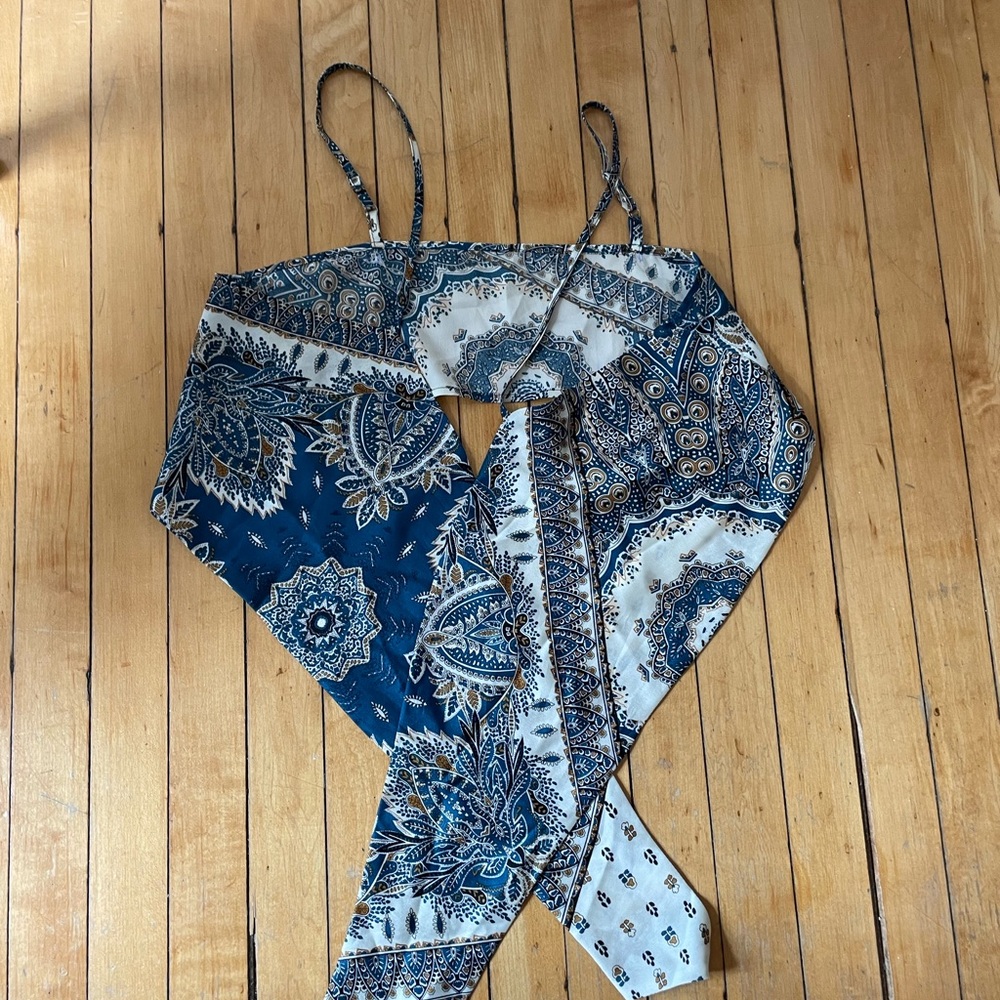 SHEIN Blue and White Paisley Crop Top